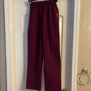 Landau woman scrub Maroon Pants size Small